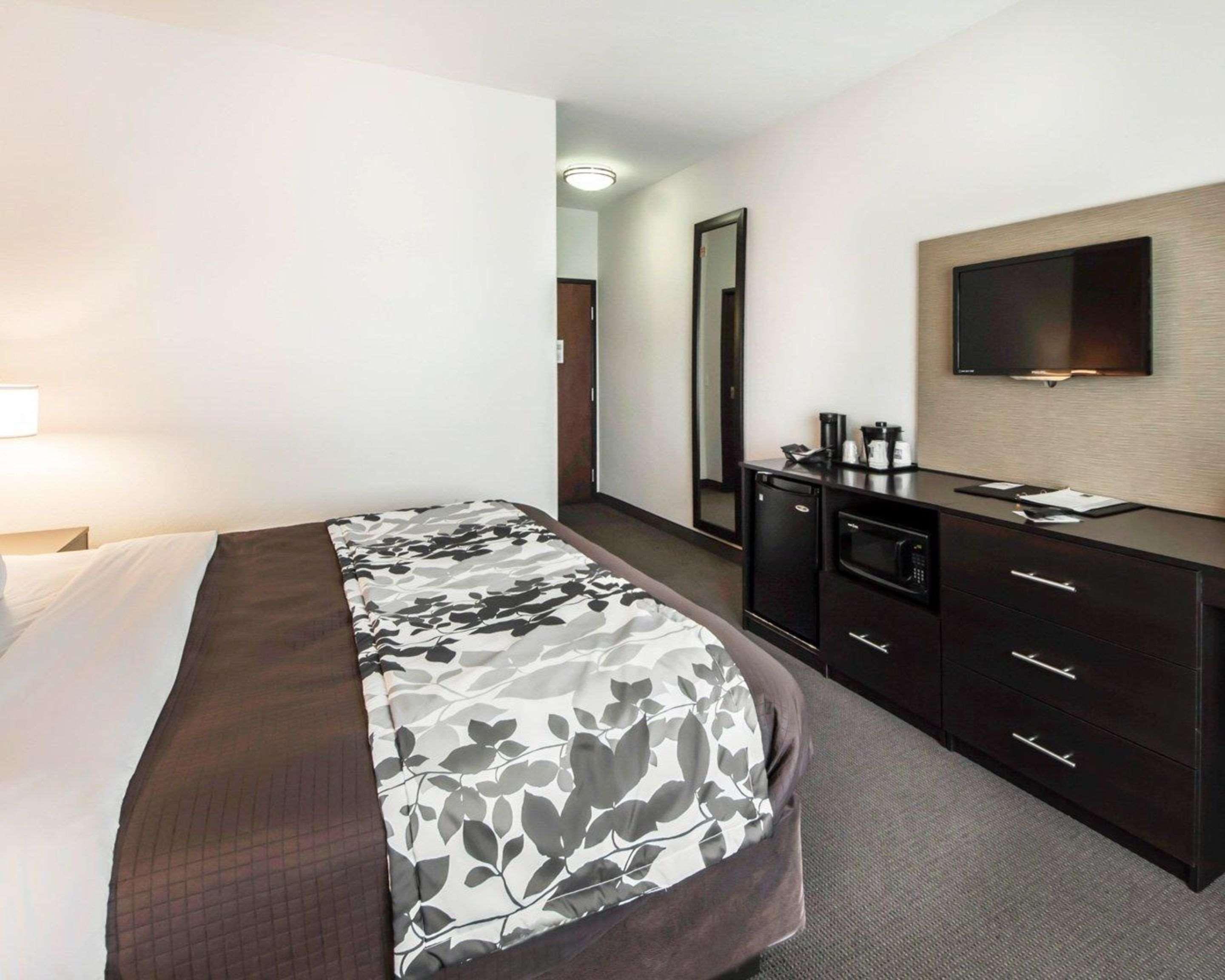 Sleep Inn & Suites Hennessey North Exterior photo